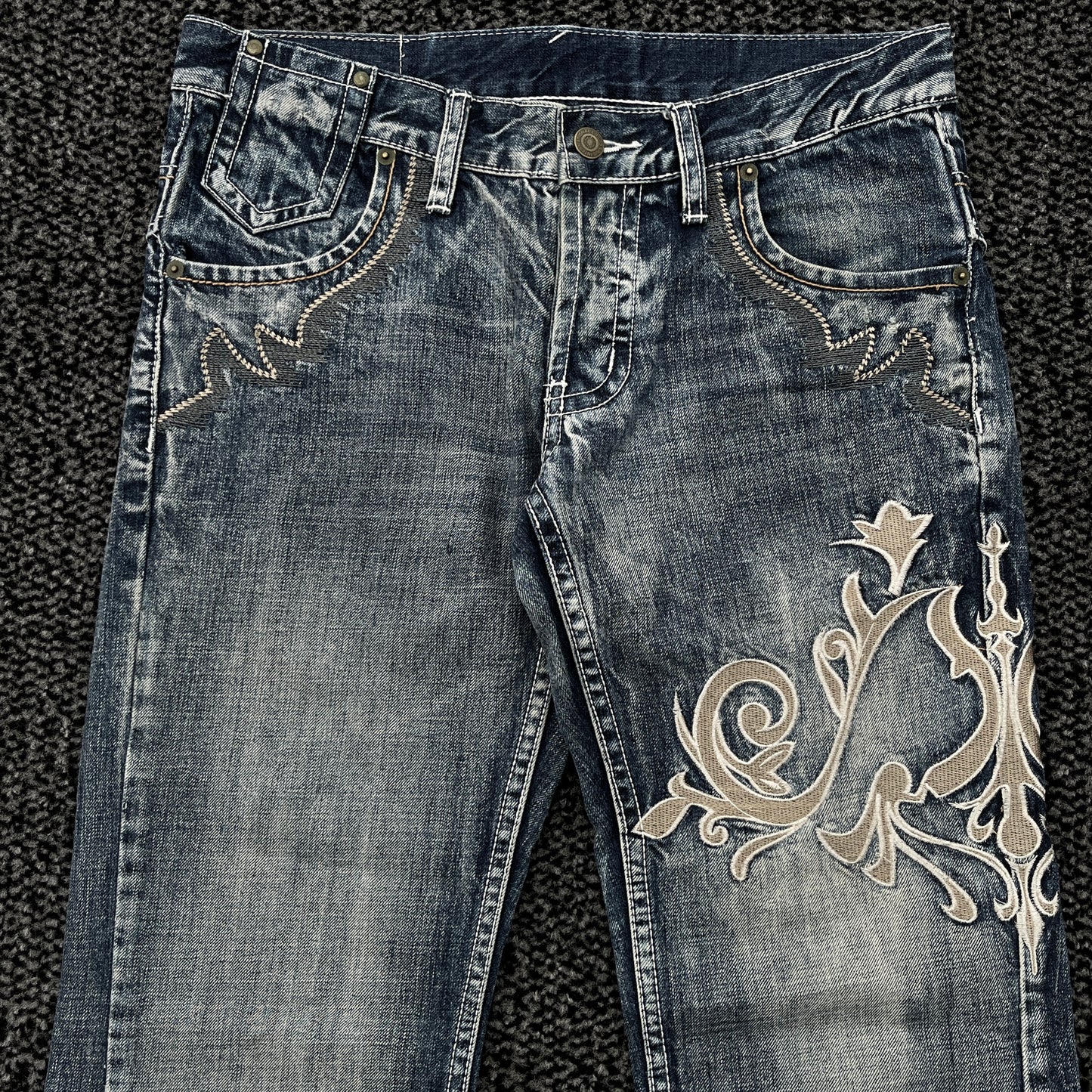 Tornado Mart "Tribal" Embroidery Flared Denim